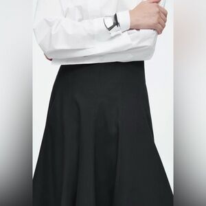 Comme Des Garcons Wool mid-length skirt
MInternational, New condition, Gray Wool